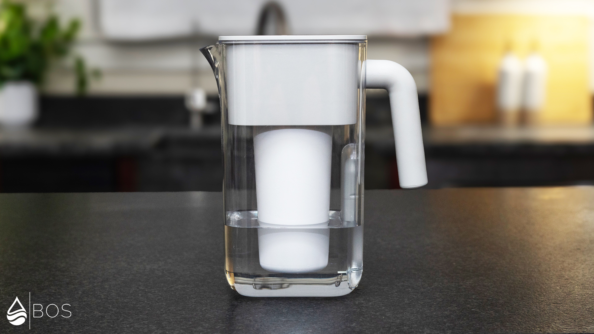 Culligan 10 Cup Pitcher Filtering Water