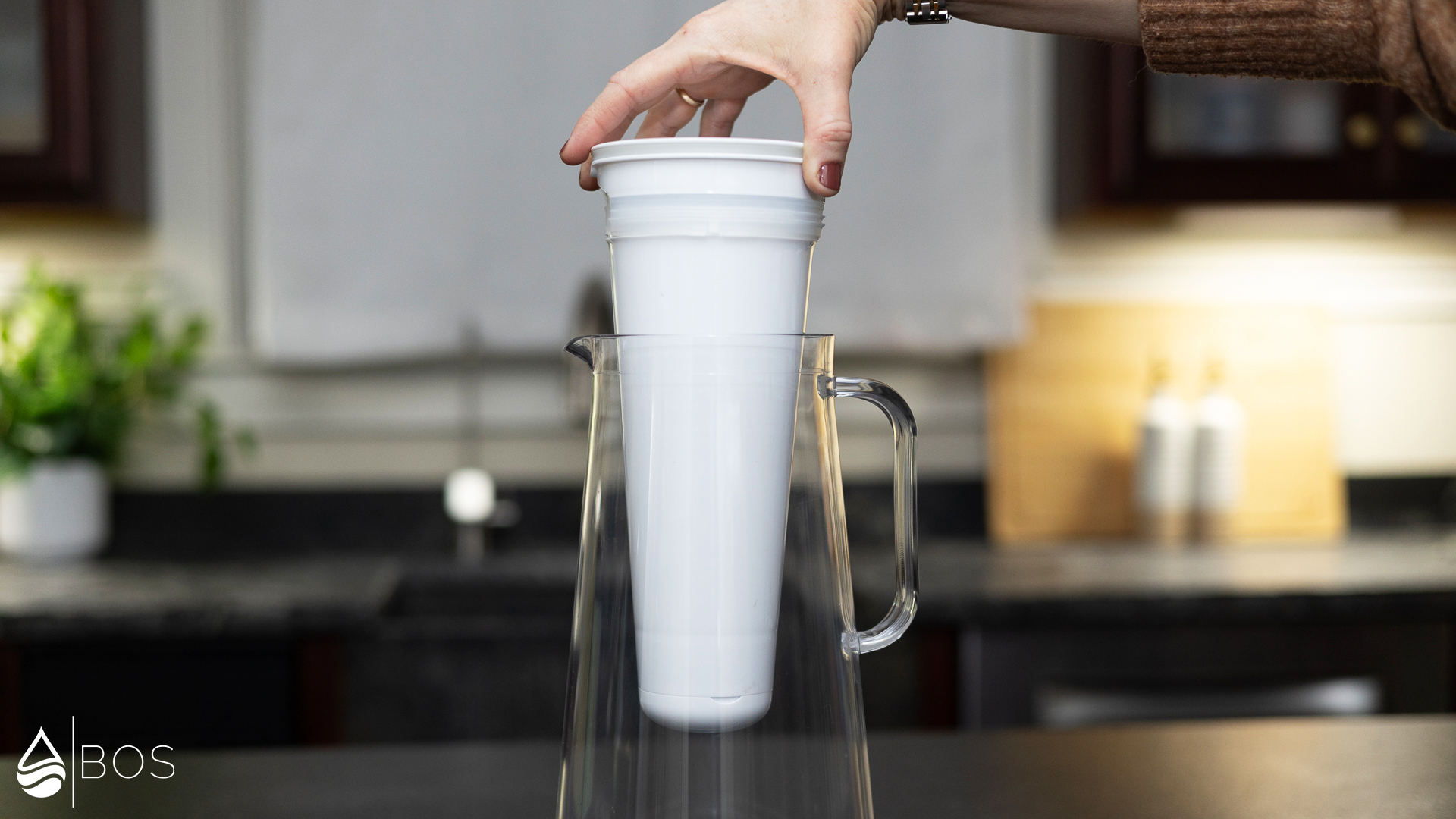 LifeStraw Home 10-Cup Installing Upper Reservoir