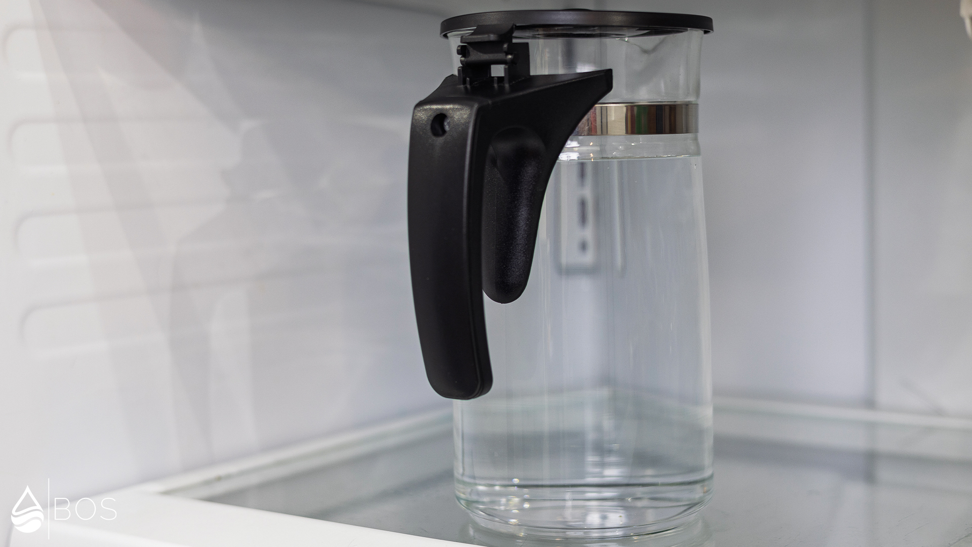 Bluevua RO100ROPOT Glass Carafe in Fridge