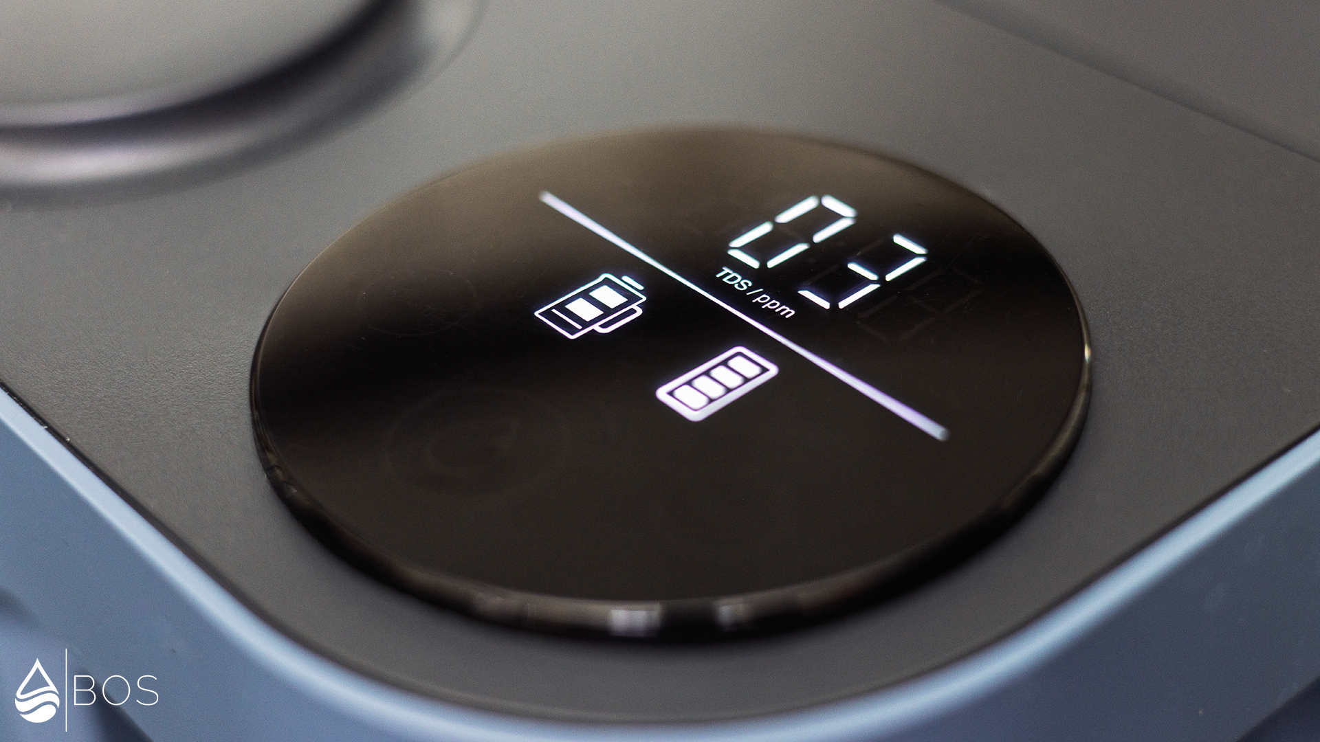 Bluevua RO100ROPOT-Lite Touchscreen Showing TDS and Filter Life