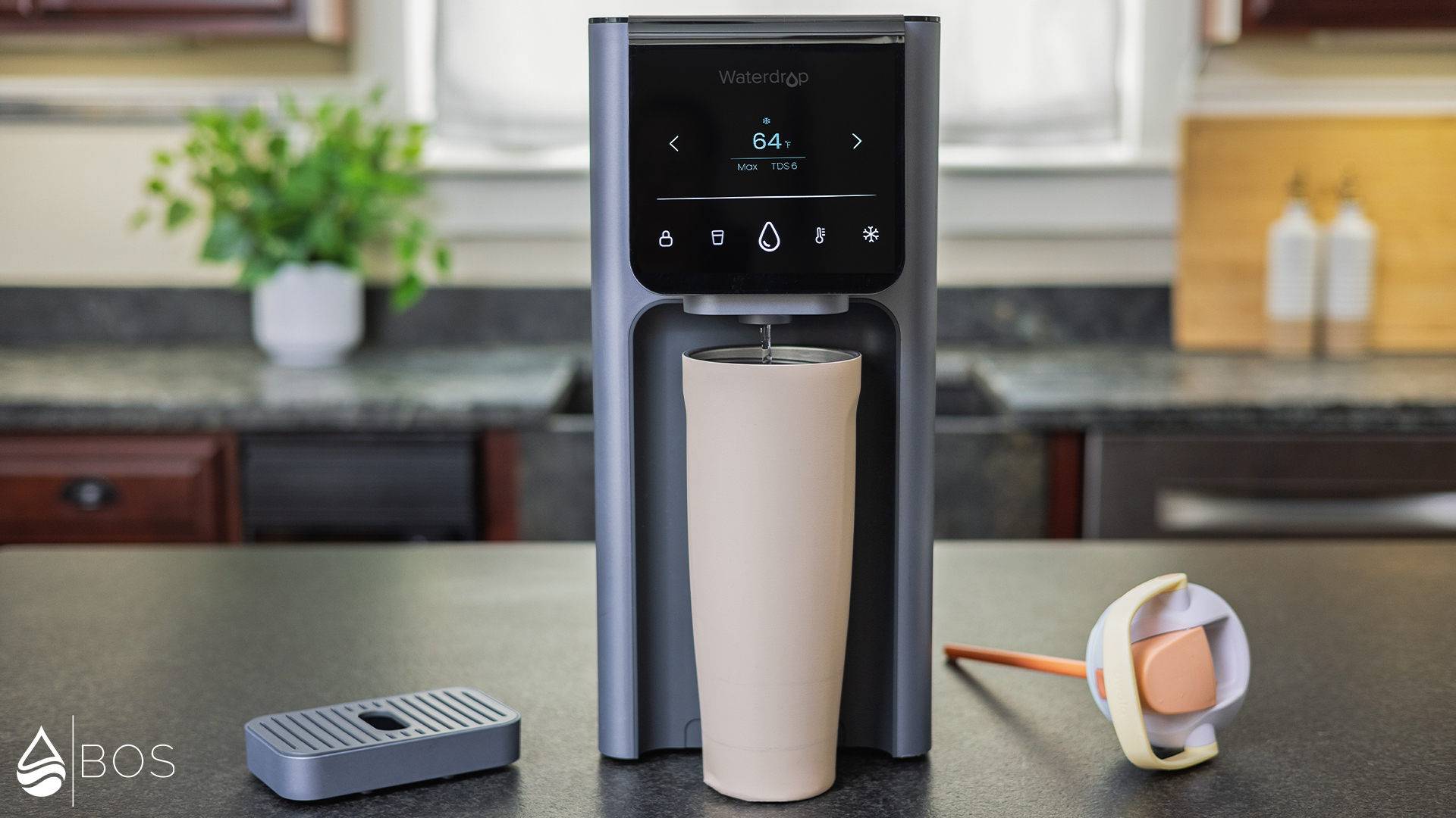 Waterdrop A1 Dispensing into 40-oz Bottle