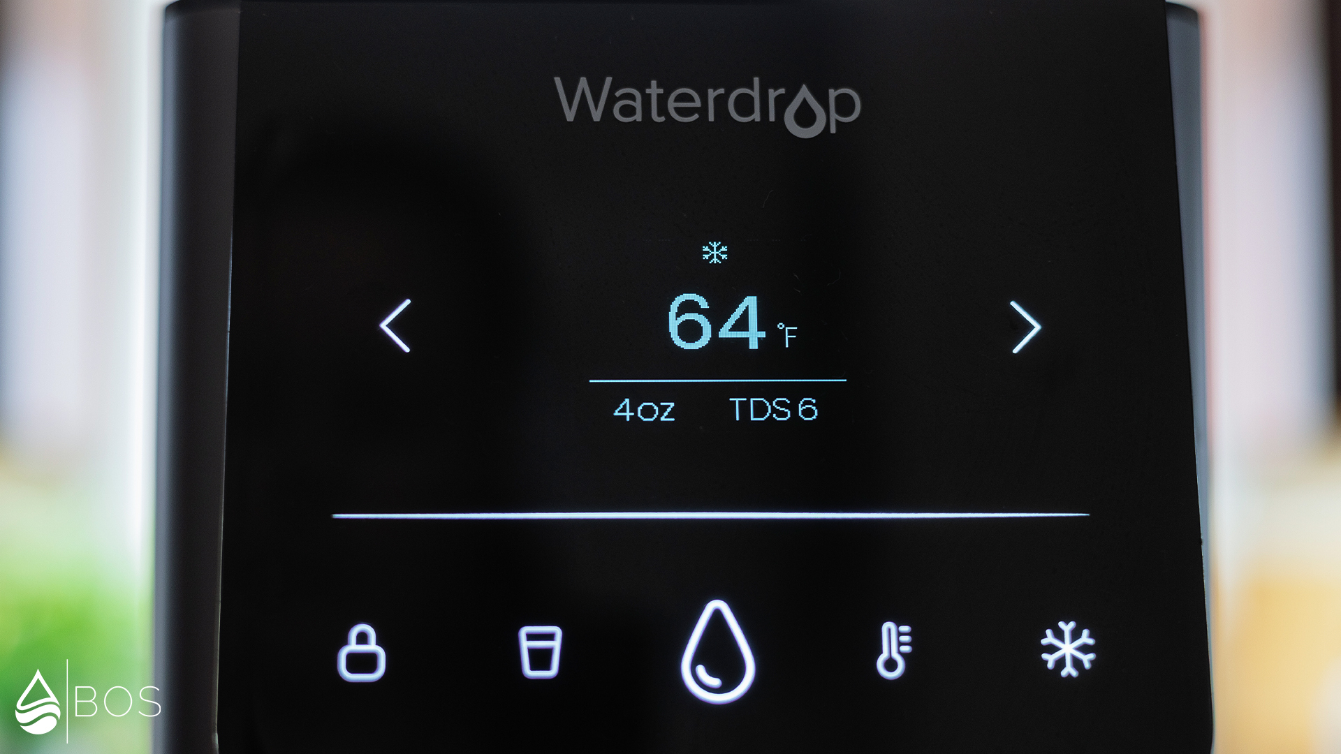 Waterdrop A1 Touchscreen Showing 4-oz Volume Preset