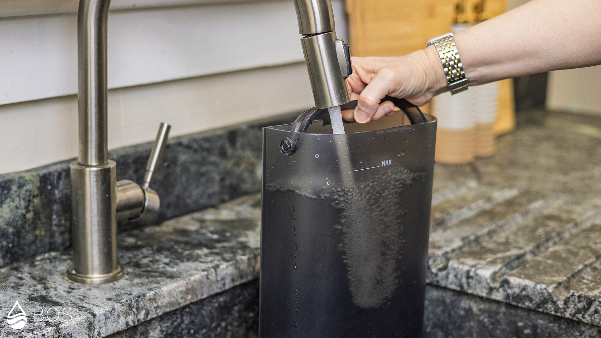 Waterdrop C1H Filling Feed Tank at the Sink