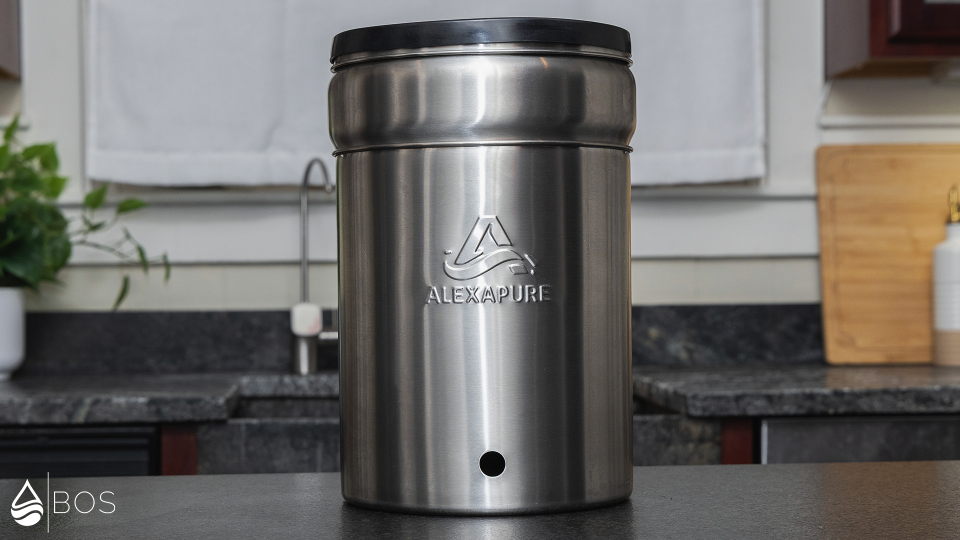 Alexapure Pro Upper Tank Nested in Lower Tank for Portability