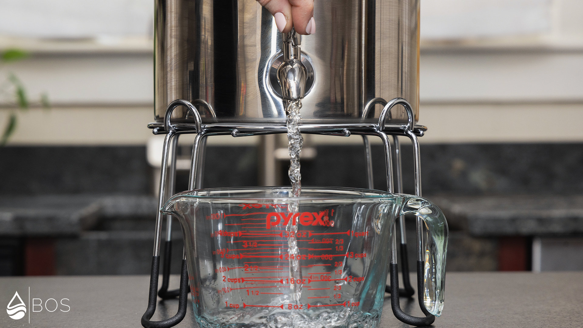 Culligan Scout Dispensing into Measuring Cup