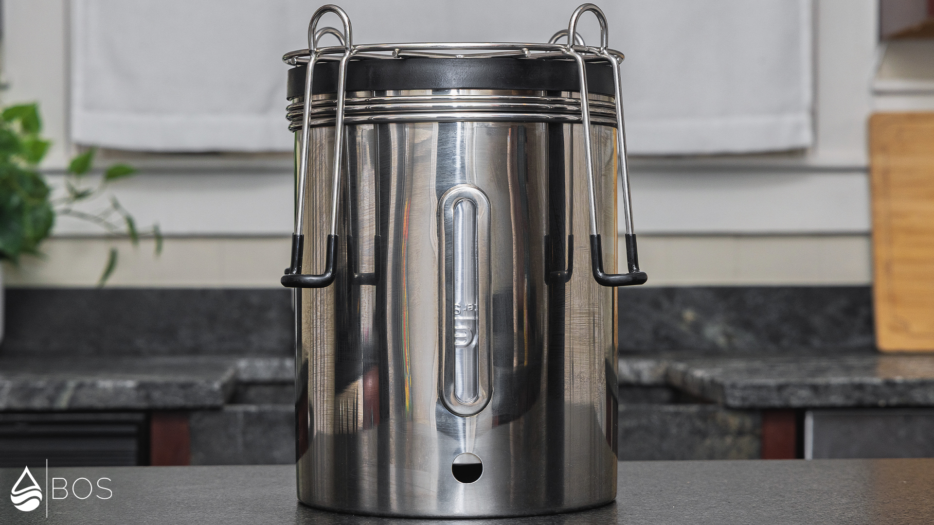 Purewell 2.25G Upper Tank Nested in Lower Tank for Portability