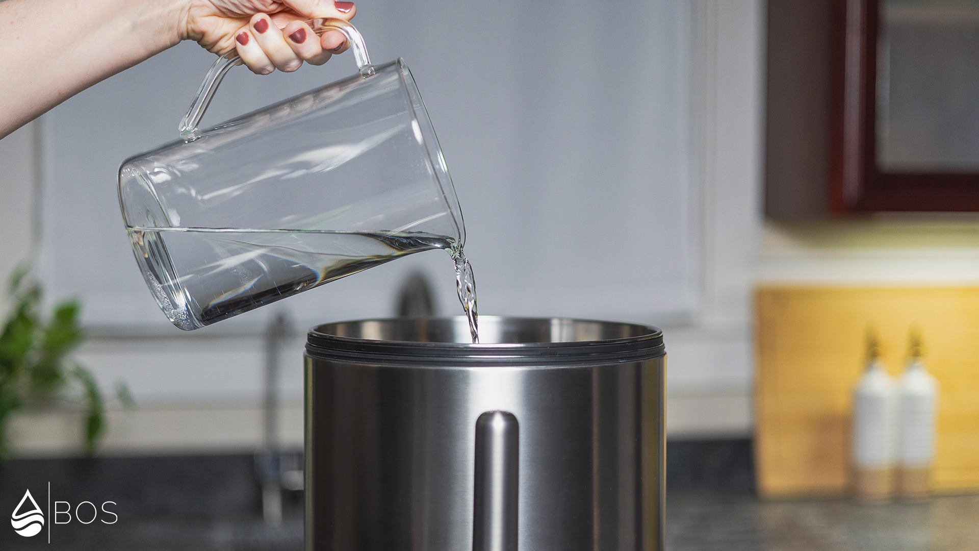 Rorra Countertop System Filling Upper Reservoir Using Pitcher