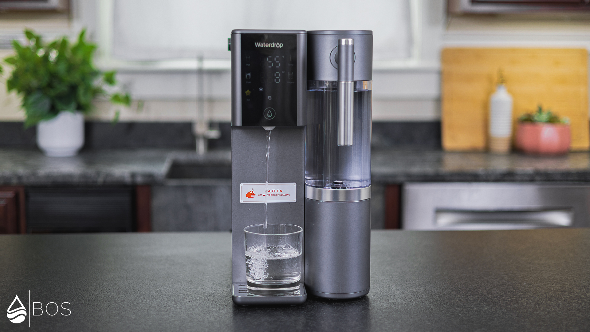 Waterdrop A2 Dispensing Directly into Glass