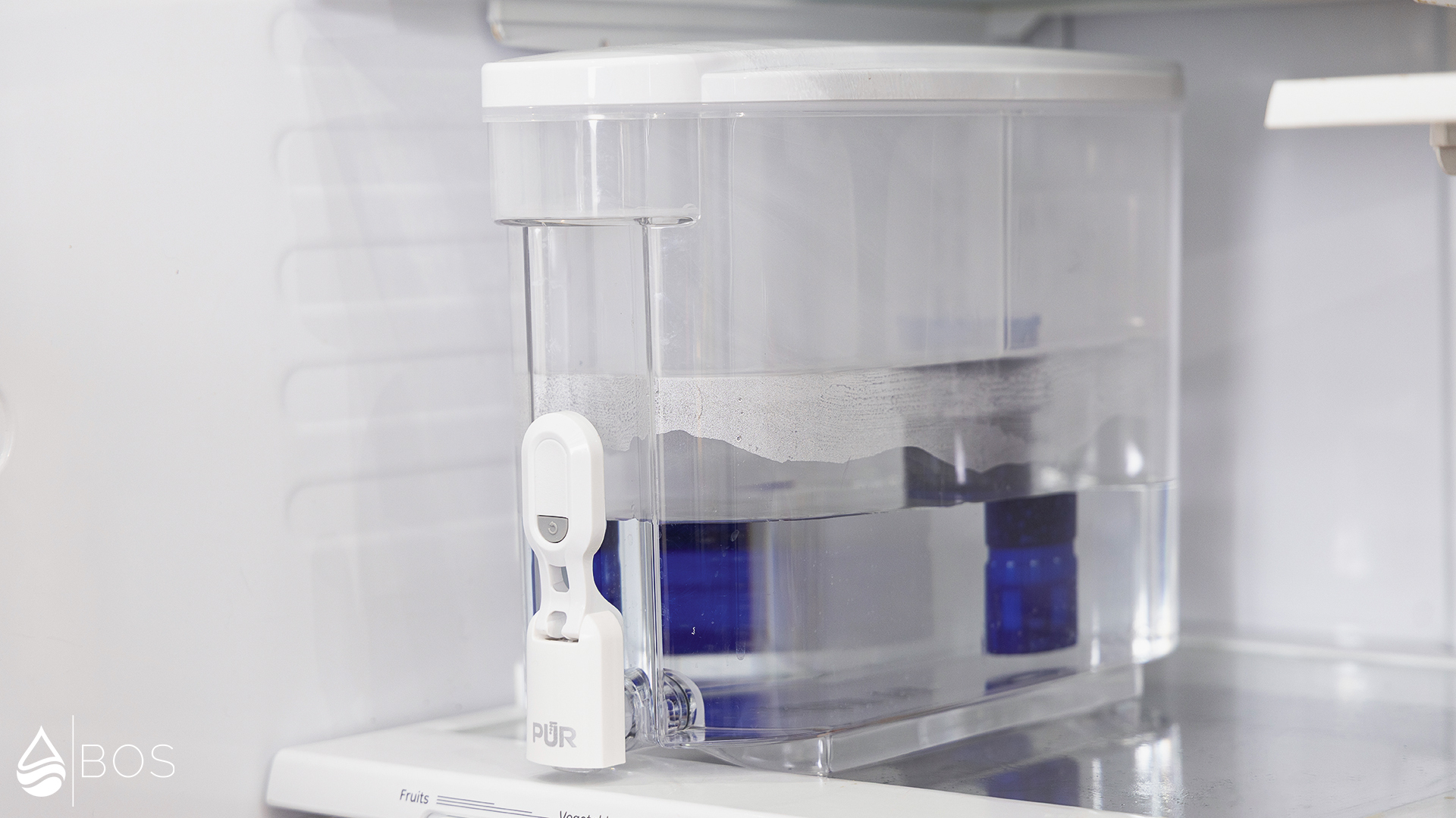 PUR PLUS 30-Cup on Fridge Shelf