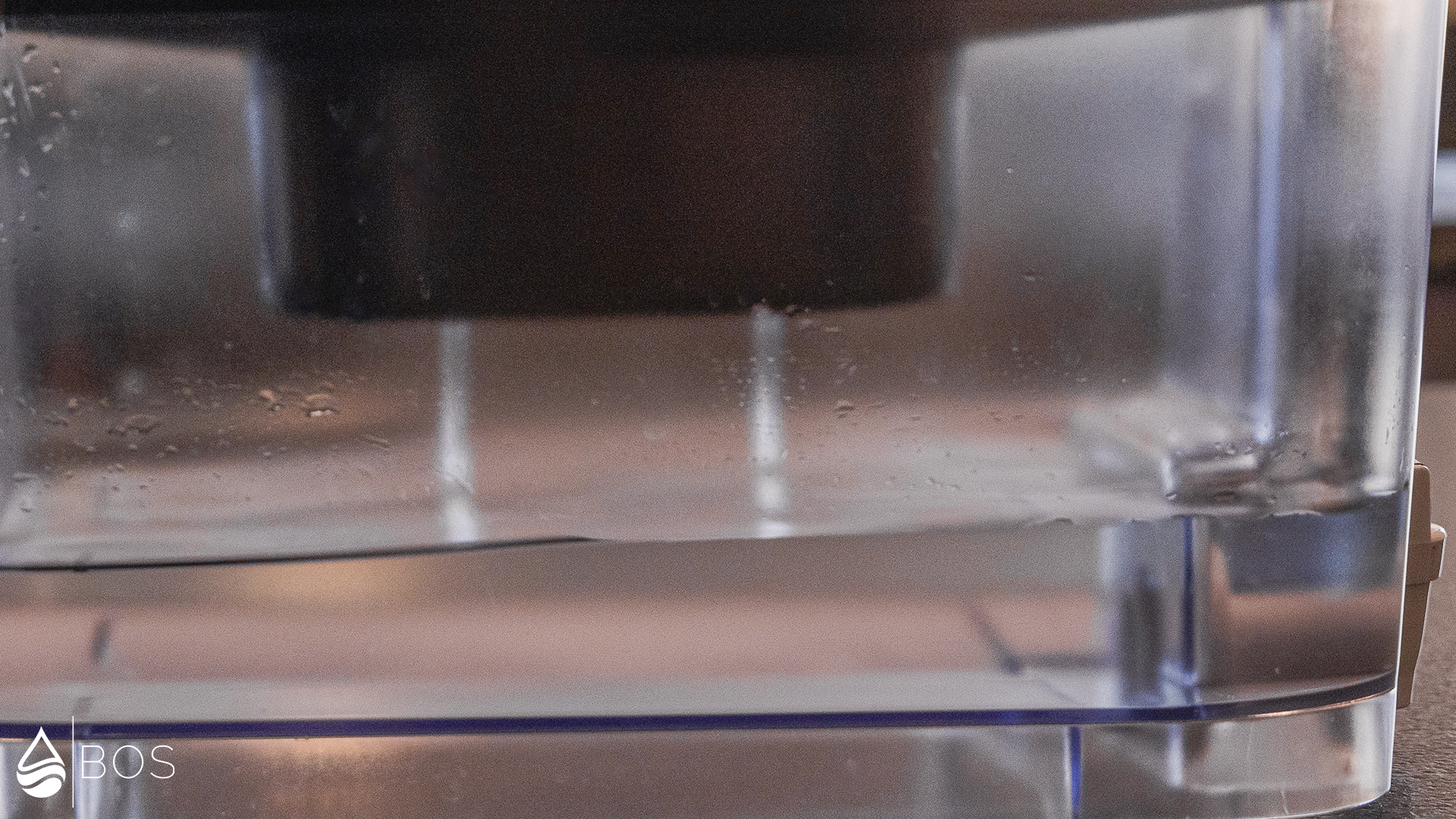 Waterdrop WFD-22L Filtering Water