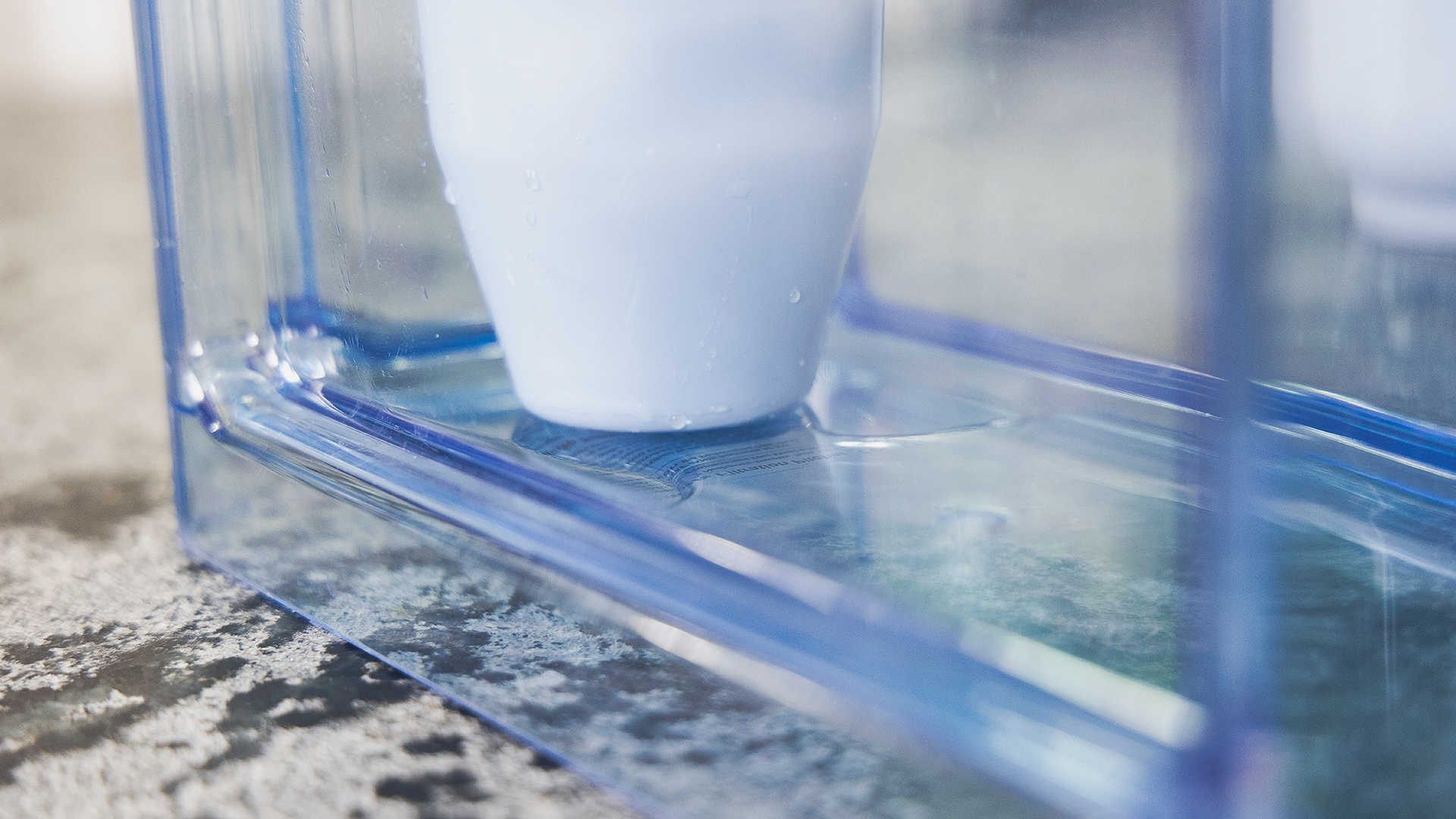 ZeroWater 32 Cup Ready-Read Filtering Water