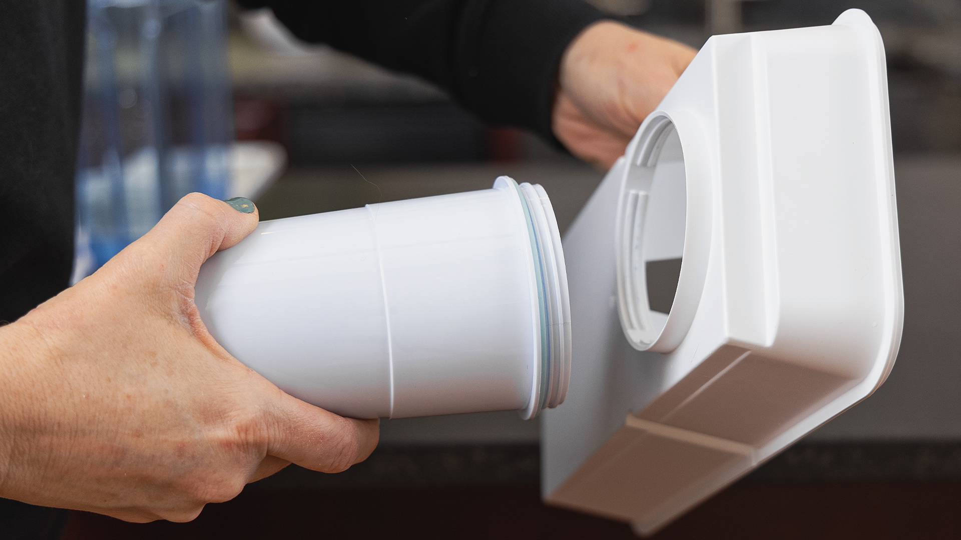 ZeroWater 32 Cup Ready-Read Installing Filter Cartridge